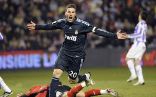 詹姆斯对阿里纳斯说了什么，詹姆斯vs阿里纳斯