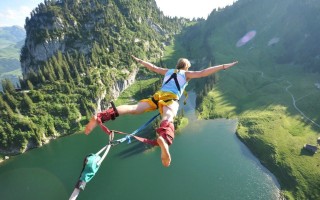 上届世界杯足球赛在哪个国家，上届世界杯在哪国举行