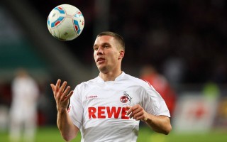 内马尔是什么踢法，内马尔踢什么阵型？